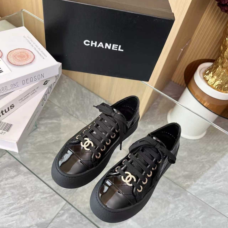 Ch**el sport shoes